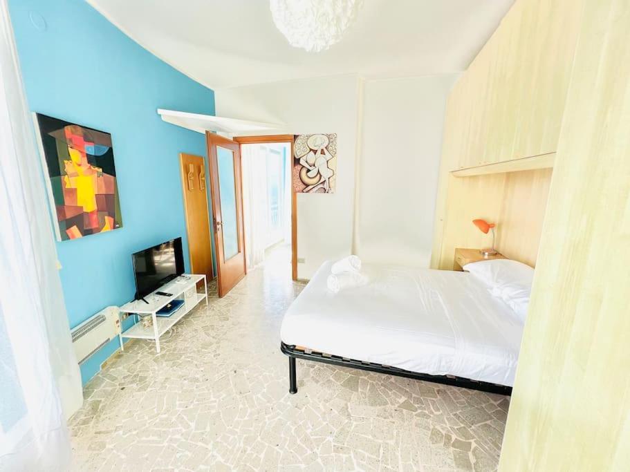 Suite Sunset 21 - Fronte Mare Sanremo Exterior photo