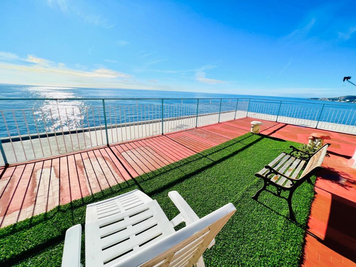 Suite Sunset 21 - Fronte Mare Sanremo Exterior photo